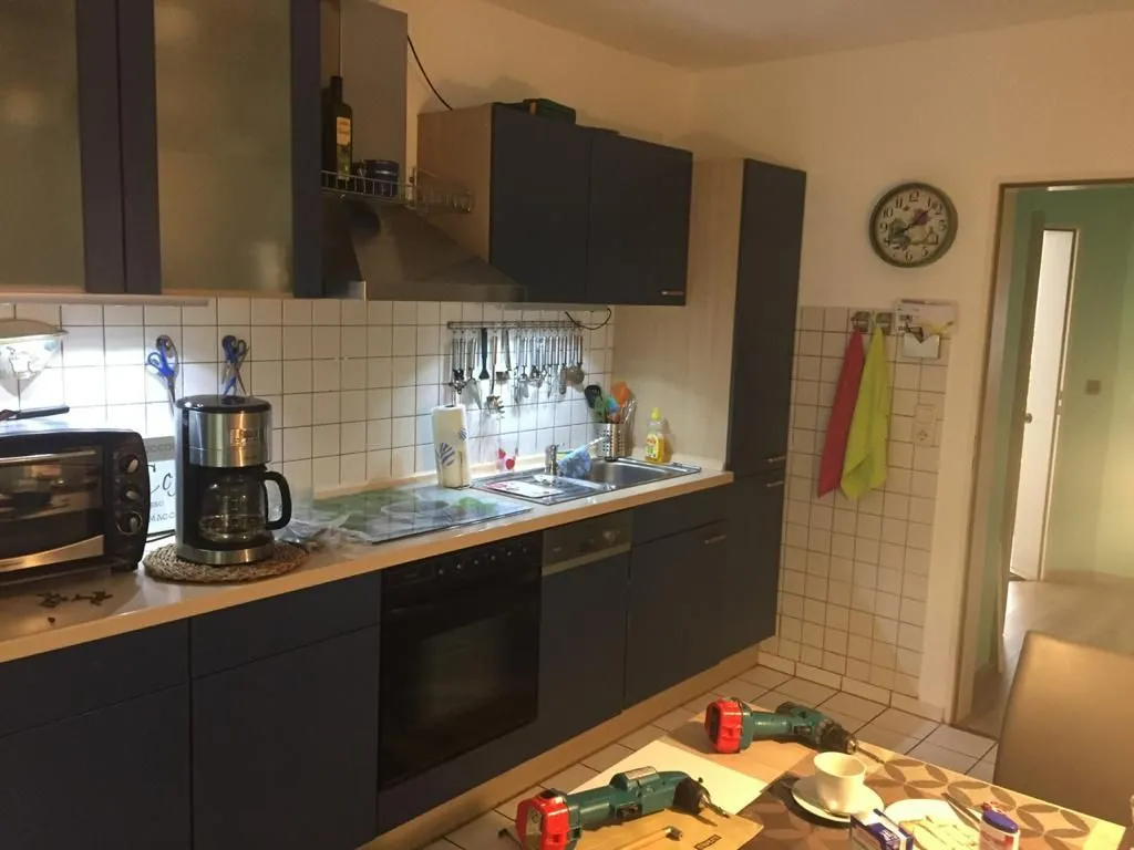 Arbeitsplatte und Küchenfront nachher